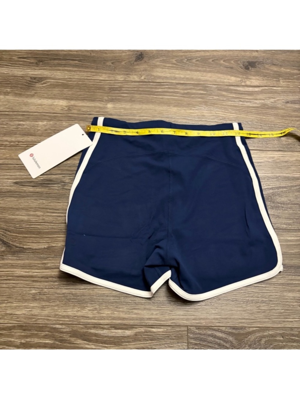 NWT Lululemon Nulu Sporty Trim High-Rise Short *3” (Club Blue/White) Size: 6 - Picture 4 of 4